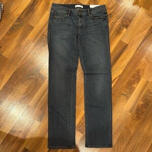 LOFT denim- NWT solid medium wash size 4/27 modern‎ straight fit